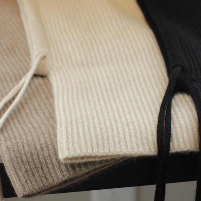 Blak Merino Wool Blend Balaclava – Soft Winter Hood by Wool and Cloud