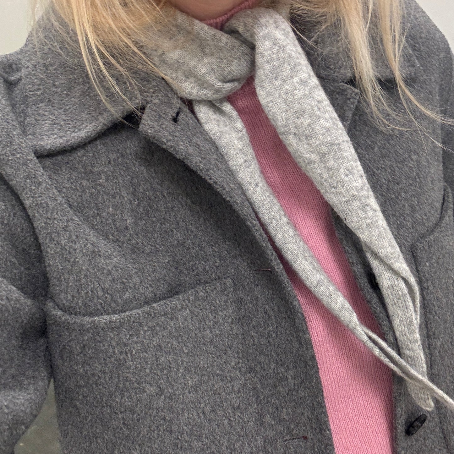 Pilka Kašmyro kaklaskarė - Lille Tørklæde
