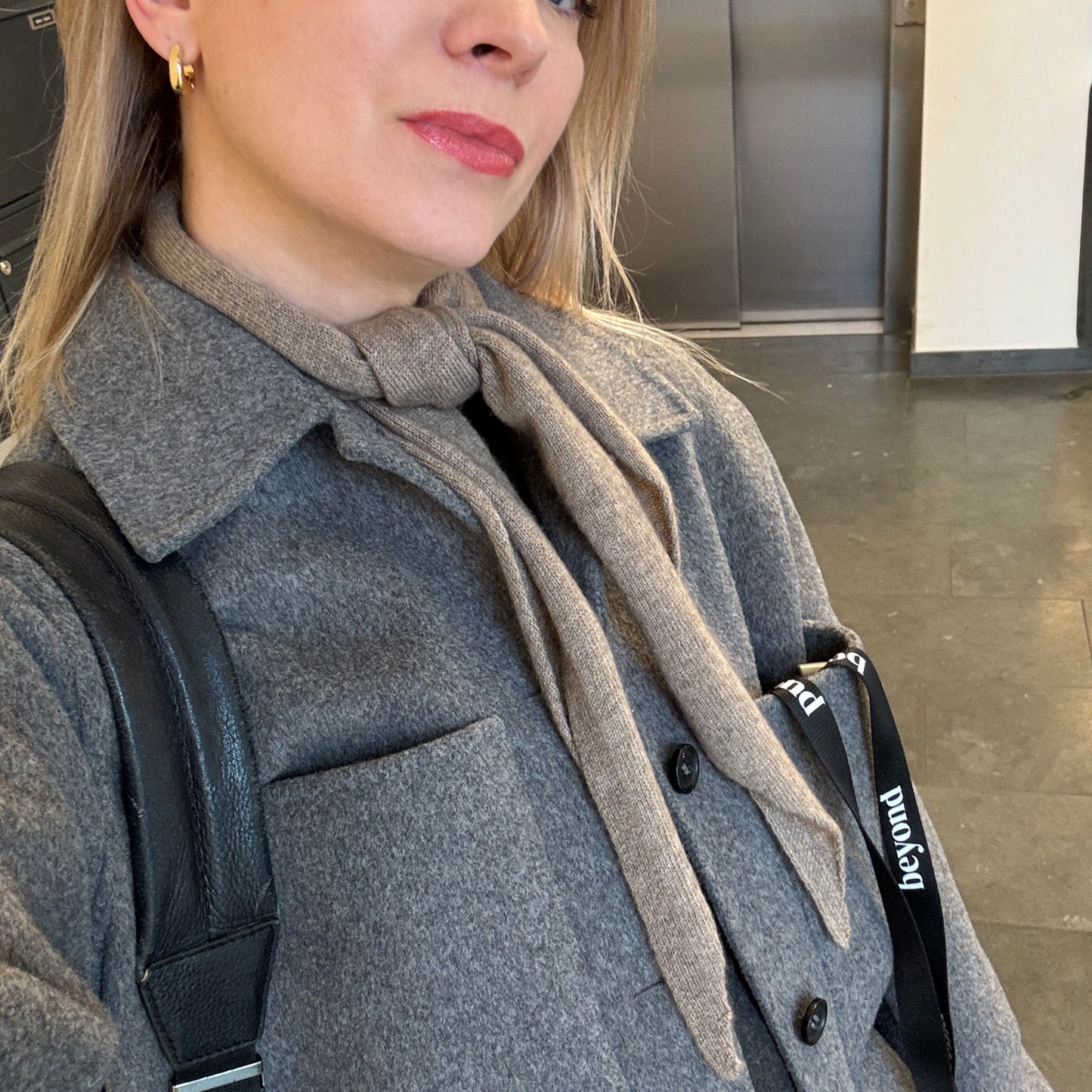 Cashmere Skinny Tie Scarf Lille Tørklæde - Nude